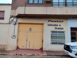 LOCAL COMERCIAL DE 140 M2 CON PATIO DE 40 M2 photo 0