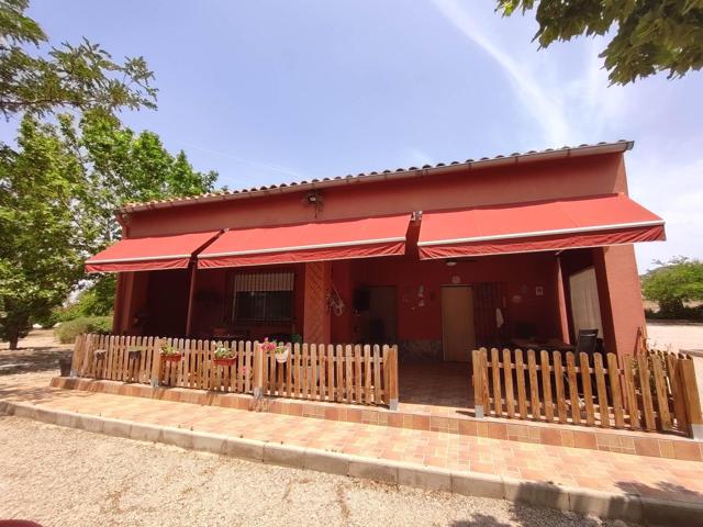 ESTUPENDO CHALET DE RECIENTE CONSTRUCCION EN SUGEL photo 0