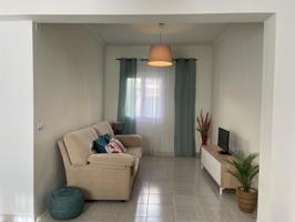 Piso en alquiler en la zona de Bons Aires photo 0