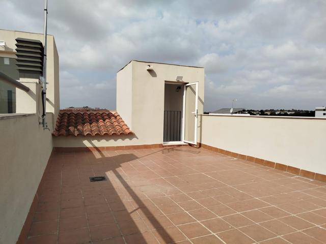 CHALET ADOSADO EN BORMUJOS photo 0