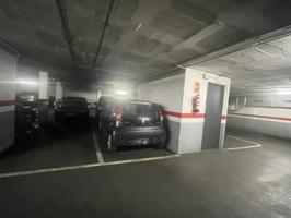 PARKING EN POMPEU FABRA photo 0