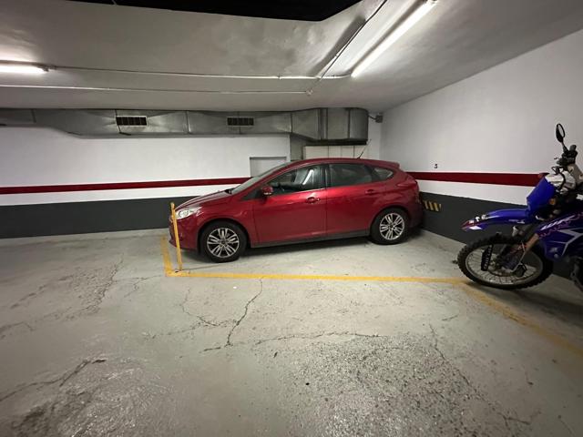 PARKING EN SISTRELLS photo 0