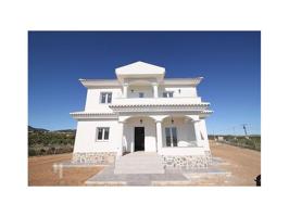 Villa En venta en El Pinós - Pinoso photo 0