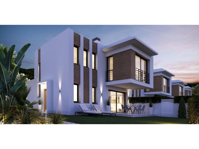 Villa En venta en Dénia photo 0