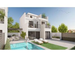 Villa En venta en Los Alcázares photo 0
