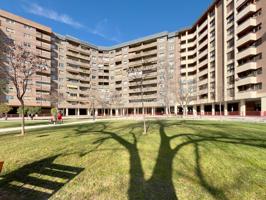 PISO DE CINCO DORMITORIOS Y TRES BAÑOS CON GARAJE EN EL PARQUE MIRAFLORES photo 0