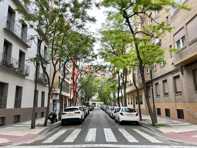 SE VENDE ESTUDIO REFORMADO CON ZONAS ABUHARDILLADAS EN PLENO CENTRO DE ZARAGOZA photo 0