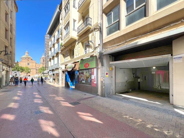 AMPLIA PLAZA DE GARAJE EN VENTA EN PLENO CENTRO DE ZARAGOZA, JUNTO A LA PLAZA SALAMERO photo 0