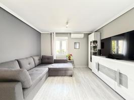 SE VENDE PISO TOTALMENTE REFORMADO DE DOS DORMITORIOS EN TORRERO photo 0