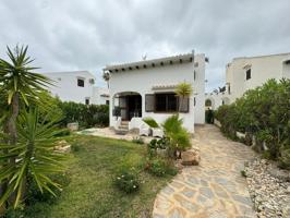CHALET INDEPENDIENTE EN LA ZONA DE PLAYA FLAMENCA photo 0