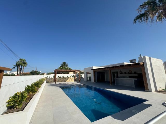 CHALET DE ESTILO IBICENCO EN LA TORRETA FLORIDA photo 0