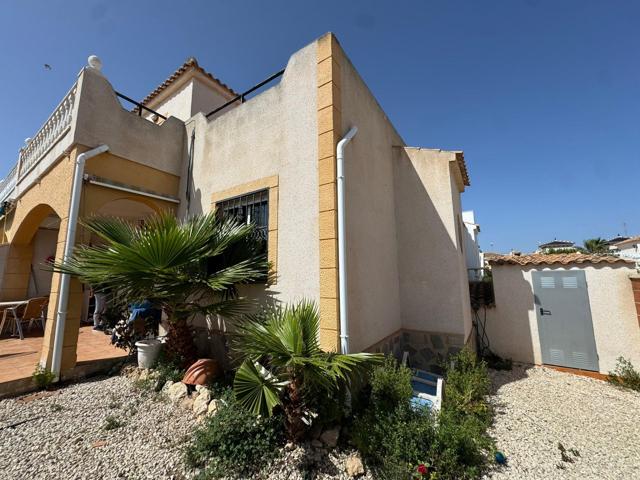 BUNGALOW EN ORIHUELA COSTA - ZONA LOS ALTOS photo 0