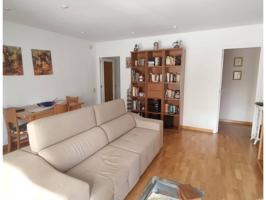 Piso con mucha luz natural photo 0