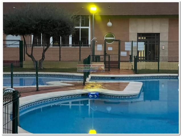 Piso en venta en Santa Cruz-San Antonio Abad-Industria, Cañicas(02005) photo 0