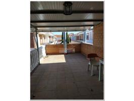 Chalet en venta en Madrigueras photo 0