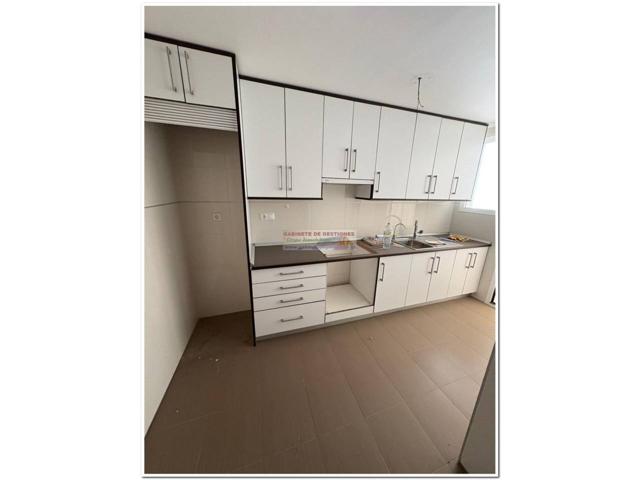 Piso en venta en Chinchilla de Monte-Aragón photo 0