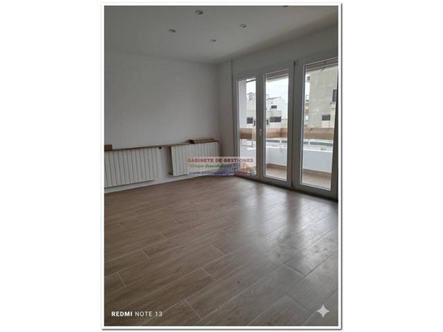 Piso en venta en Centro-Villacerrada-Pajarita(02002) photo 0