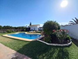 Casa en venta en Carmona photo 0