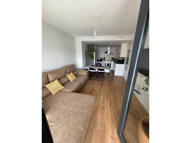 Venta de piso en Almería Capital photo 0