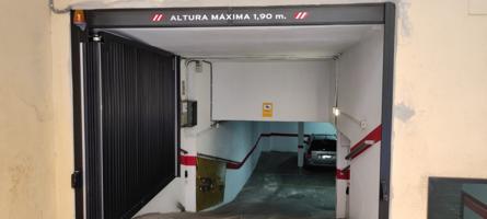 GARAJE SUBTERRÁNEO DE TAN SOLO DOS PLANTAS EN ZONA CENTRO photo 0