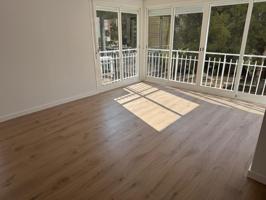 Apartamento reformado en el corazón de Benidorm – ¡Listo para entrar a vivir! photo 0