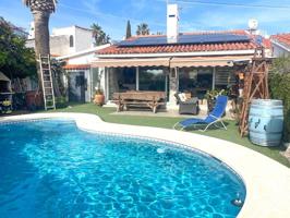 Encantador chalet con piscina privada y jardín en La Nucía (Urbanización Panorama) photo 0