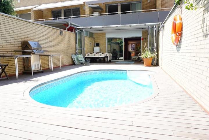 Unifamiliar En venta en Sant Martí De Provençals, Barcelona photo 0