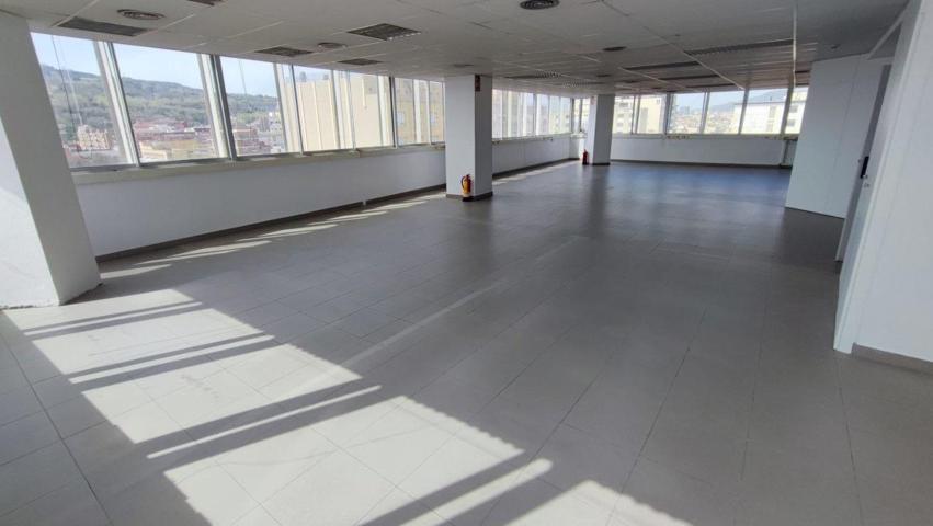 Gran Oficina de 250m2 en Edificio Colón. photo 0