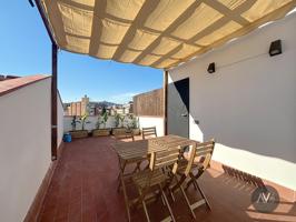 Piso reformado con gran terraza en el barrio de Sants photo 0