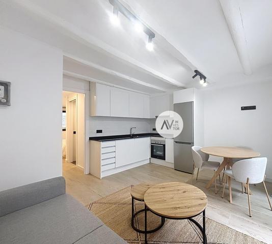 Piso En venta en Sants, Barcelona photo 0