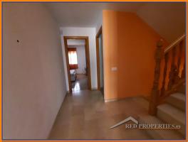 Unifamiliar Pareada En venta en Magán, Magan photo 0