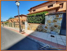 Unifamiliar Pareada En venta en Castilla La Mancha, Olias Del Rey photo 0