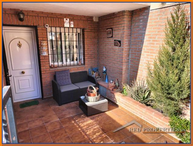 Unifamiliar Pareada En venta en Centro, Chozas De Canales photo 0