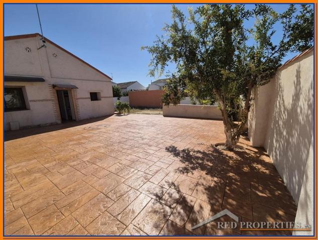 VENTA VIVIENDA REFORMADA,  UNA SOLA PLANTA  CON PARCELA photo 0