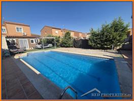 Venta Chalet con Piscina y Porche en Villamiel de Toledo photo 0