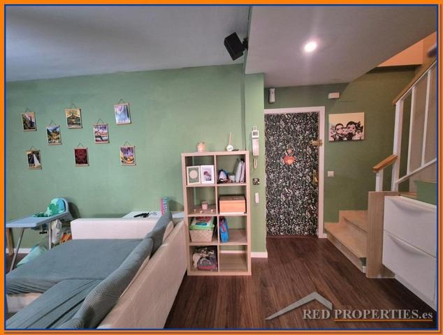 VENTA PISO TIPO DÚPLEX EN ZONA CENTRO DE RECAS photo 0