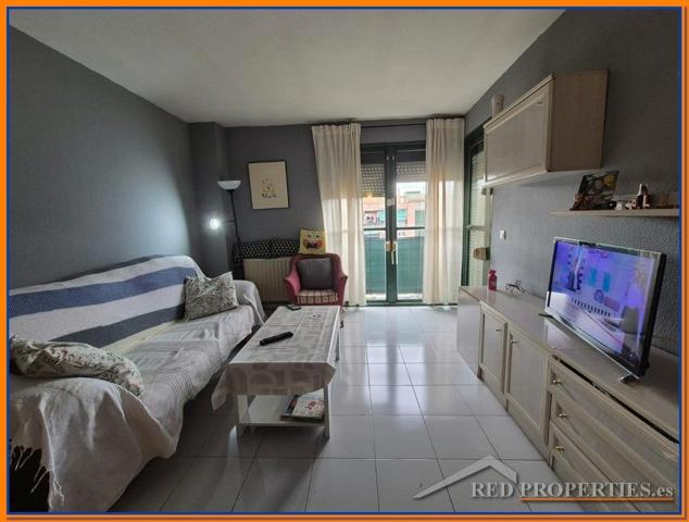 Venta de Amplio Piso 3ha-2bños en Villaverde Alto photo 0