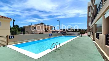 Dúplex en venta con piscina en la Playa de Xilxes photo 0