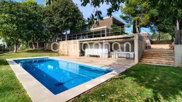 Espectar Chalet de lujo en Nueva Santa Barbara photo 0