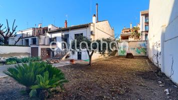 INVERSIÓN!! Casa histórica en el centro de Rocafort con Parcela de 624 m² y 2 fincas registrales. photo 0