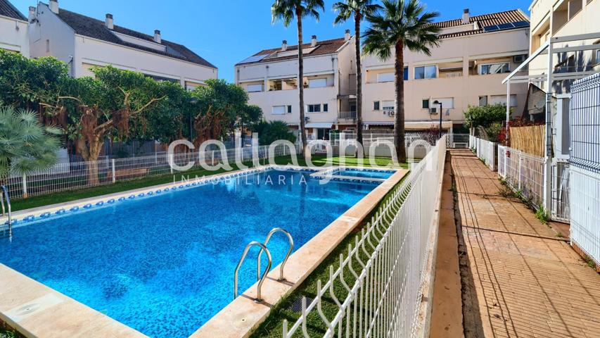 Casa adosada con piscina en venta en Almenara photo 0