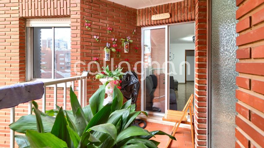 VIVIENDA ALQUILADA HASTA MARZO DE 2028 ¡SOLO PARA INVERSORES! photo 0