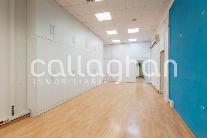Se alquila oficina en zona Prime, junto a El Corte Inglés de Pintor Sorolla. photo 0