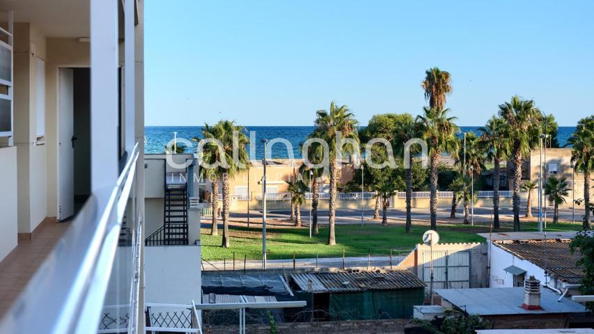 Apartamento en Moncofar con vistas al mar photo 0