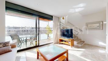 Elegancia y amplitud en un dúplex único en Valencia photo 0