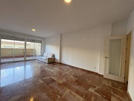 Piso en alquiler en Los Remedios(41011) photo 0