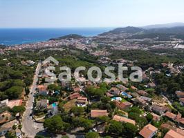 Esquinero solar con panoramicai vistas al mar en Lloret de Mar photo 0