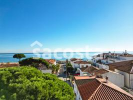 Casa Céntrica a Pasos de la Playa en Blanes: Comodidad y Ubicación Privilegiada photo 0