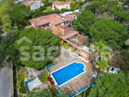 Exclusiva villa con vistas al mar y piscina en La Montgoda, Lloret de Mar photo 0