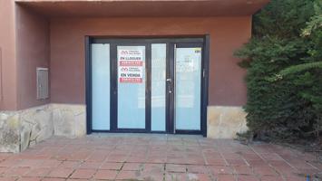 Local comercial en La Torre de Claramunt photo 0